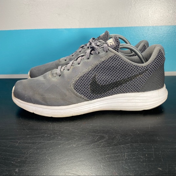 Nike Revolution 3 running shoes - Picture 3 of 8